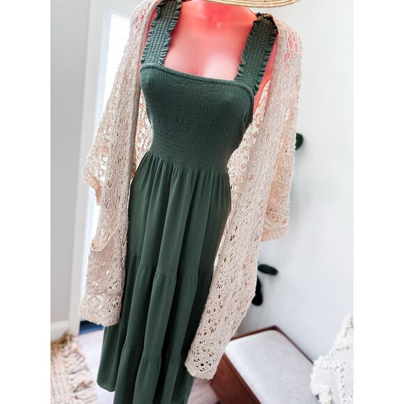 Aerie Barefoot in the Meadow dreamy moments smocked maxi dress - Picture 3 of 4